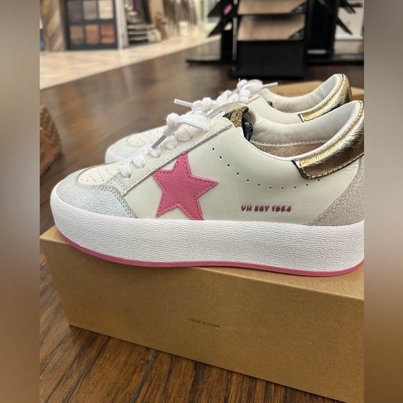 NWB Vintage Havana fashion sneakers - Picture 2 of 7